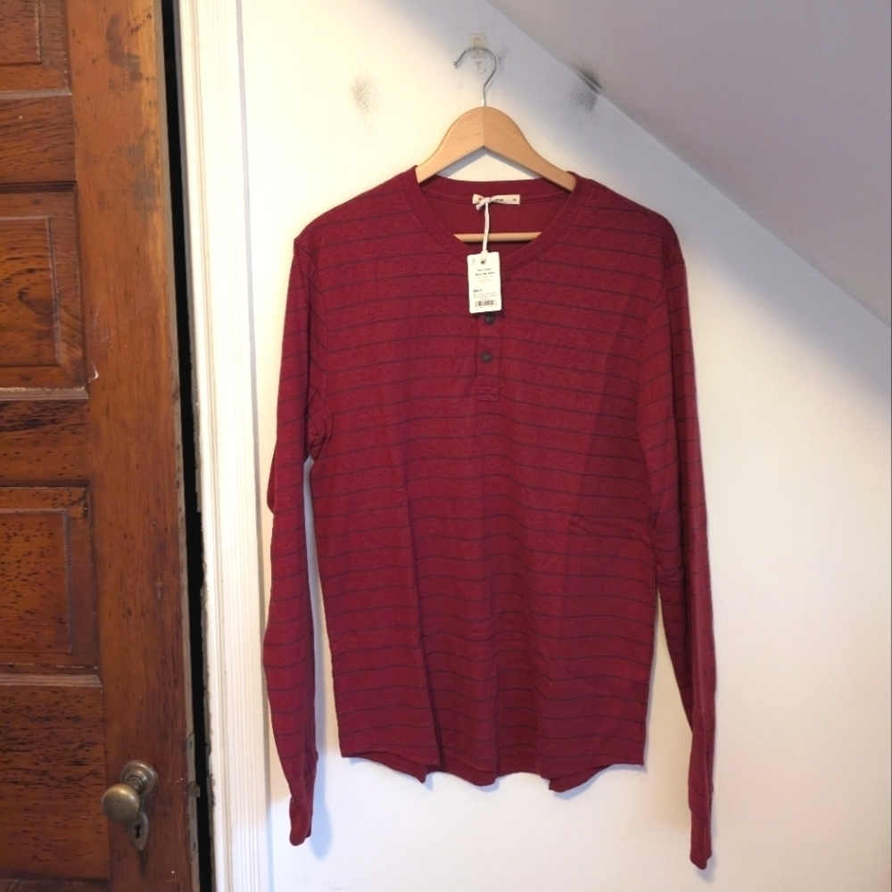 MARINE LAYER Men's Red/Navy Stripe Long Sleeve Easy Stripe Henley NEW Size M
